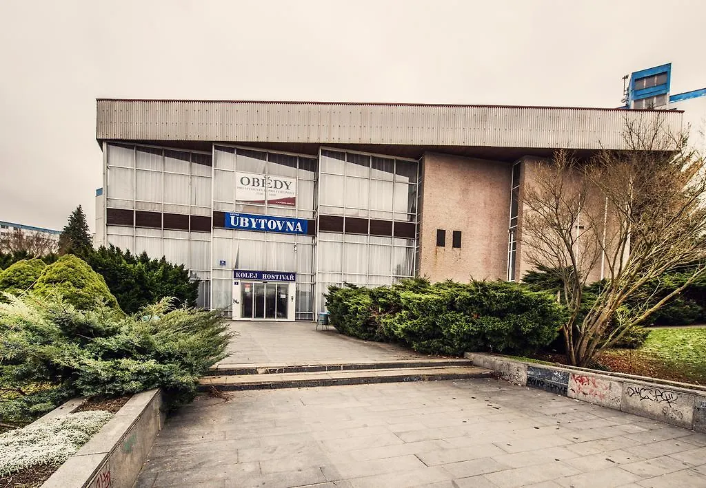 Kolej Hostivar Albergue Praga