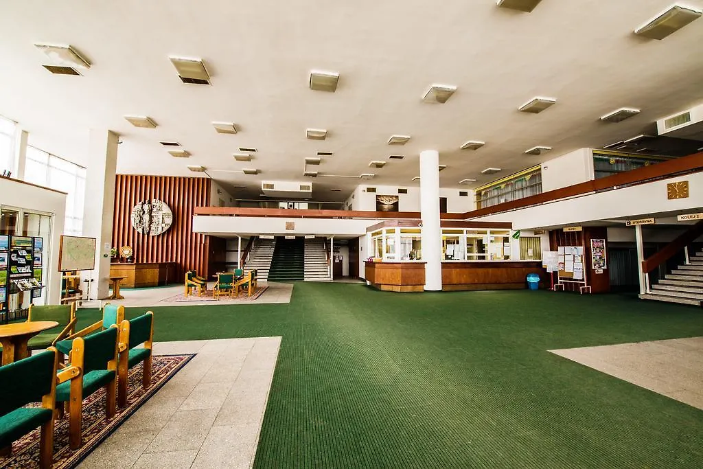 Kolej Hostivar Hostel Prague